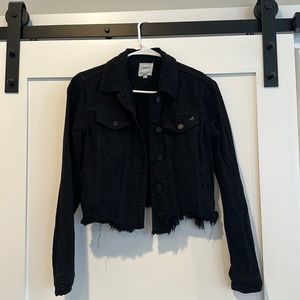 Black Hidden Frayed Cropped Jean Jacket
